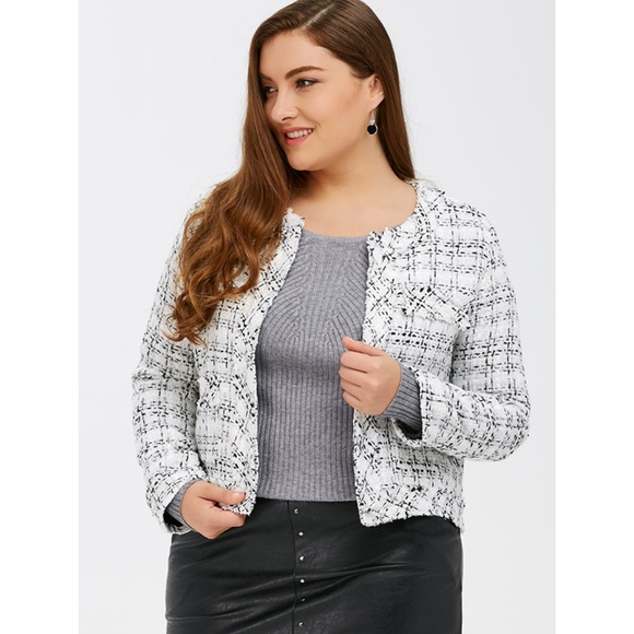 ☀ Plaid Plus Size Frayed Cropped Jacket ☀ - Picture 3 of 8